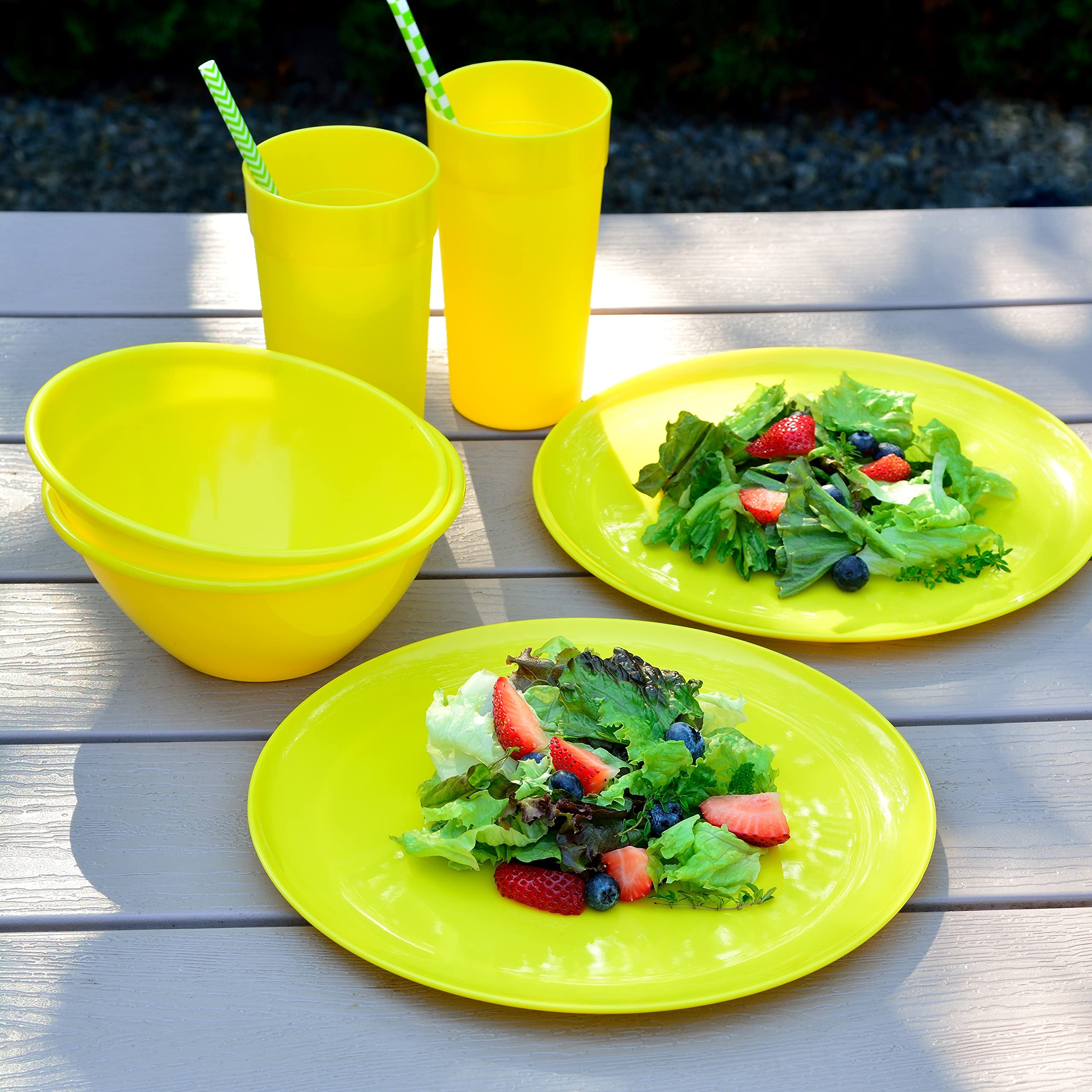 Youngever 18-Piece Plastic Kitchen Dinnerware Set, Plates, Dishes, Bowls, Cups, Service for 6