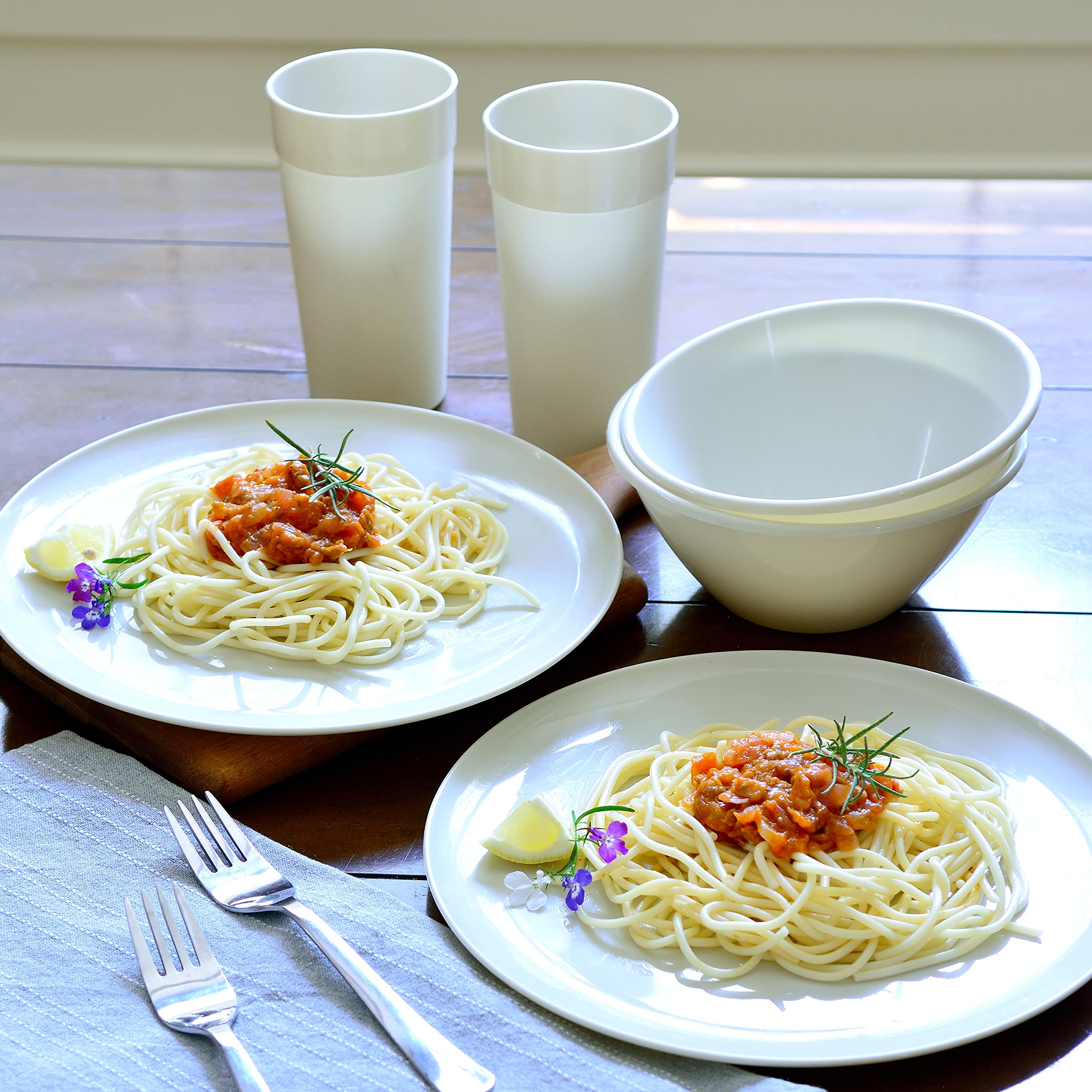 Youngever 18-Piece Plastic Kitchen Dinnerware Set, Plates, Dishes, Bowls, Cups, Service for 6