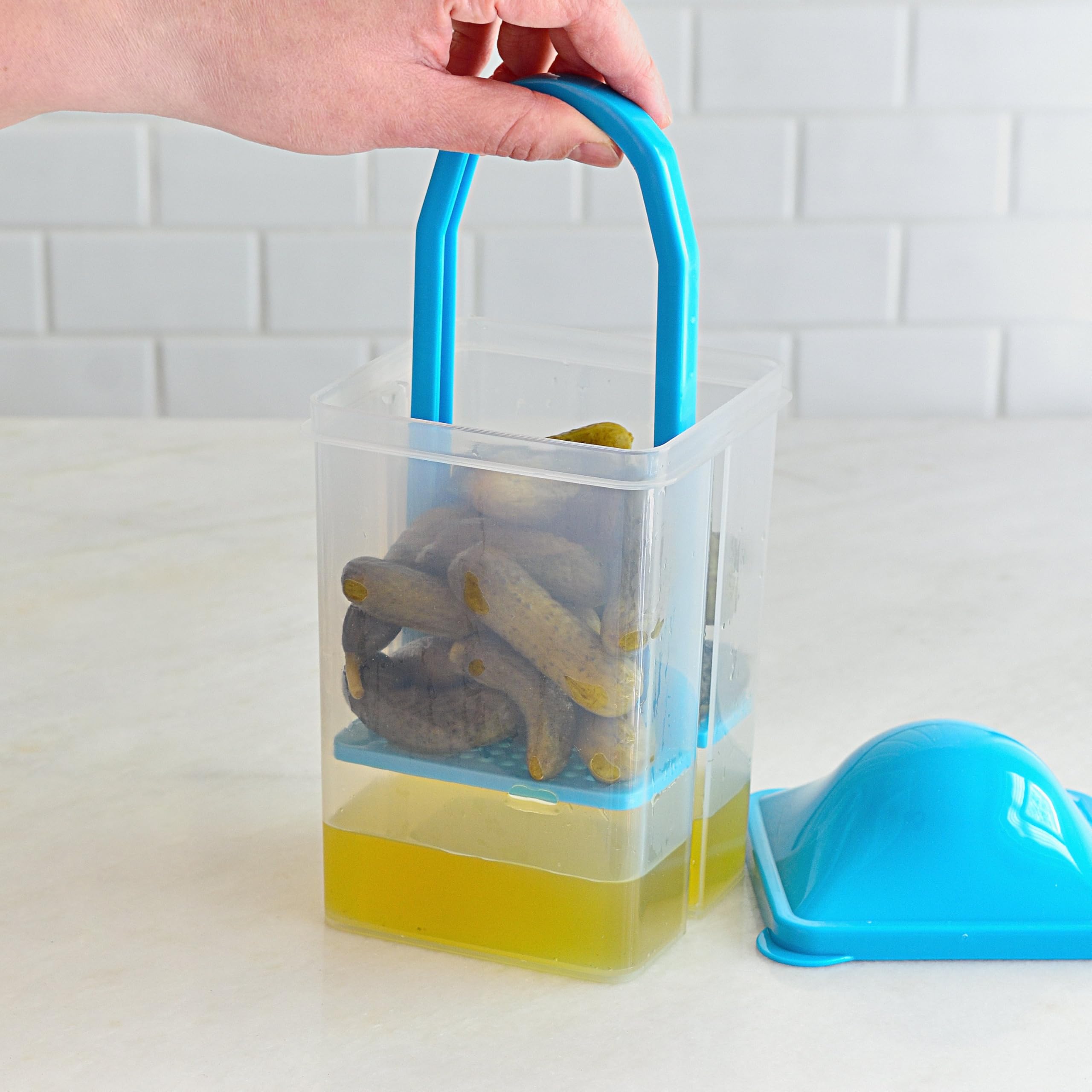 Youngever 2 Pack Pickle Container with Strainer, Plastic Pickle Holder with Strainer, Pickle Keeper with Lid (Blue Lid)