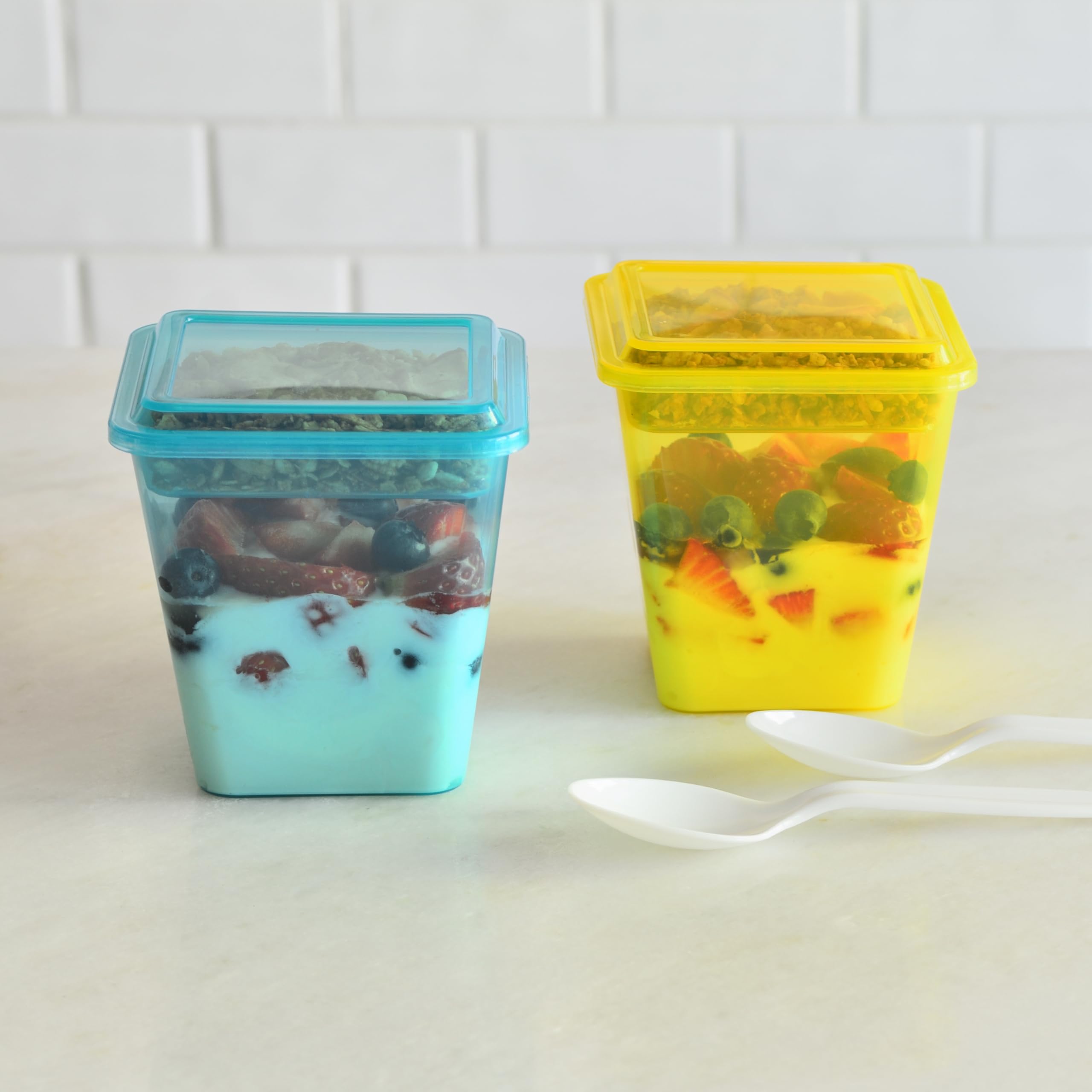 Youngever 7 Sets Plastic Parfait Cups, Reusable Plastic Dessert Cups with Lids and Inserts, Reusable Plastic Yogurt Cups with Inserts, Spill and Leak Proof