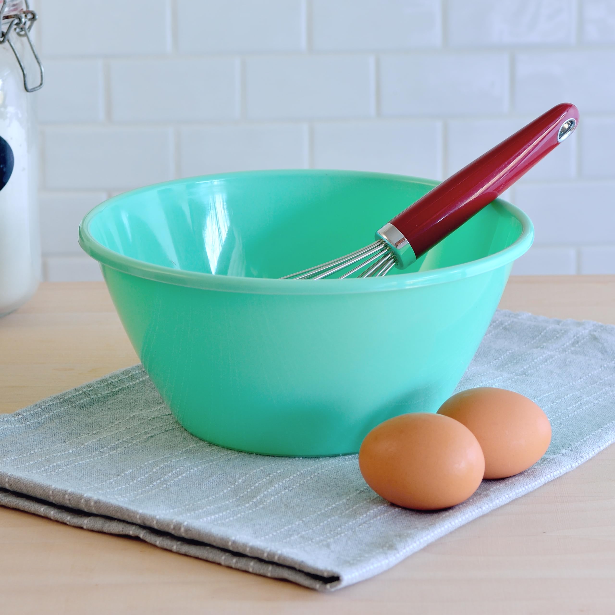 Youngever 9 inch 80 Ounce Plastic Mixing and Serving Bowls, Popcorn Bowls, Salad Bowls, Chip and Dip Serving Bowls, Set of 9