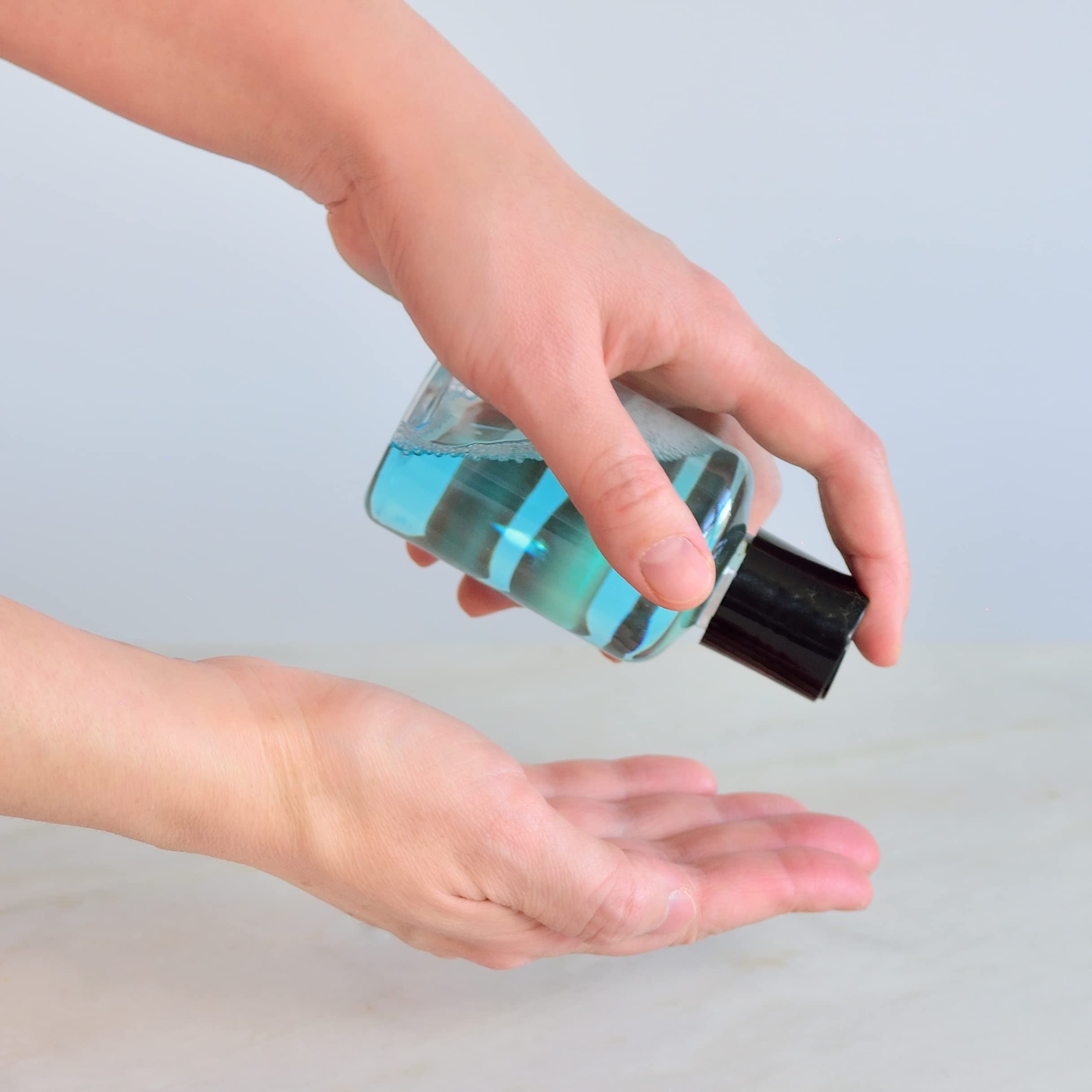 Youngever 12 Pack 4 Ounce Empty Squeeze Containers with Disc Cap, Plastic Bottles with Disc Top Flip Cap, Refillable Cosmetic Bottles, Squeeze Containers