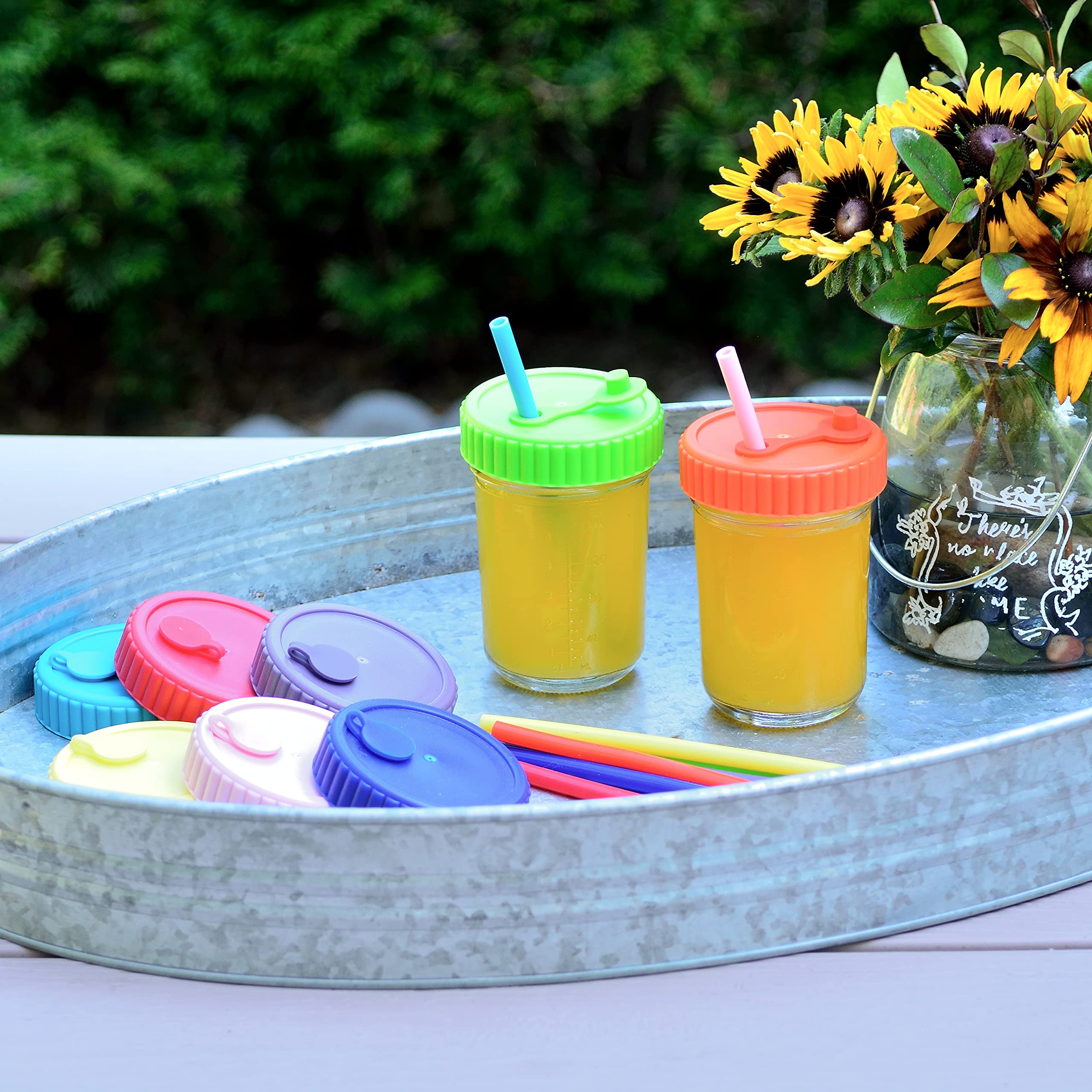 Youngever 8 Pack Glass Jars With Straws, 8 Ounce Cups, Mason Jars With Airtight Lids