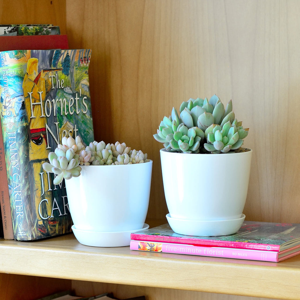 Youngever 4.5 Inch Plastic Planters with Saucers, Indoor Flower Plant Pots, Modern Decorative Gardening Pot with Drainage