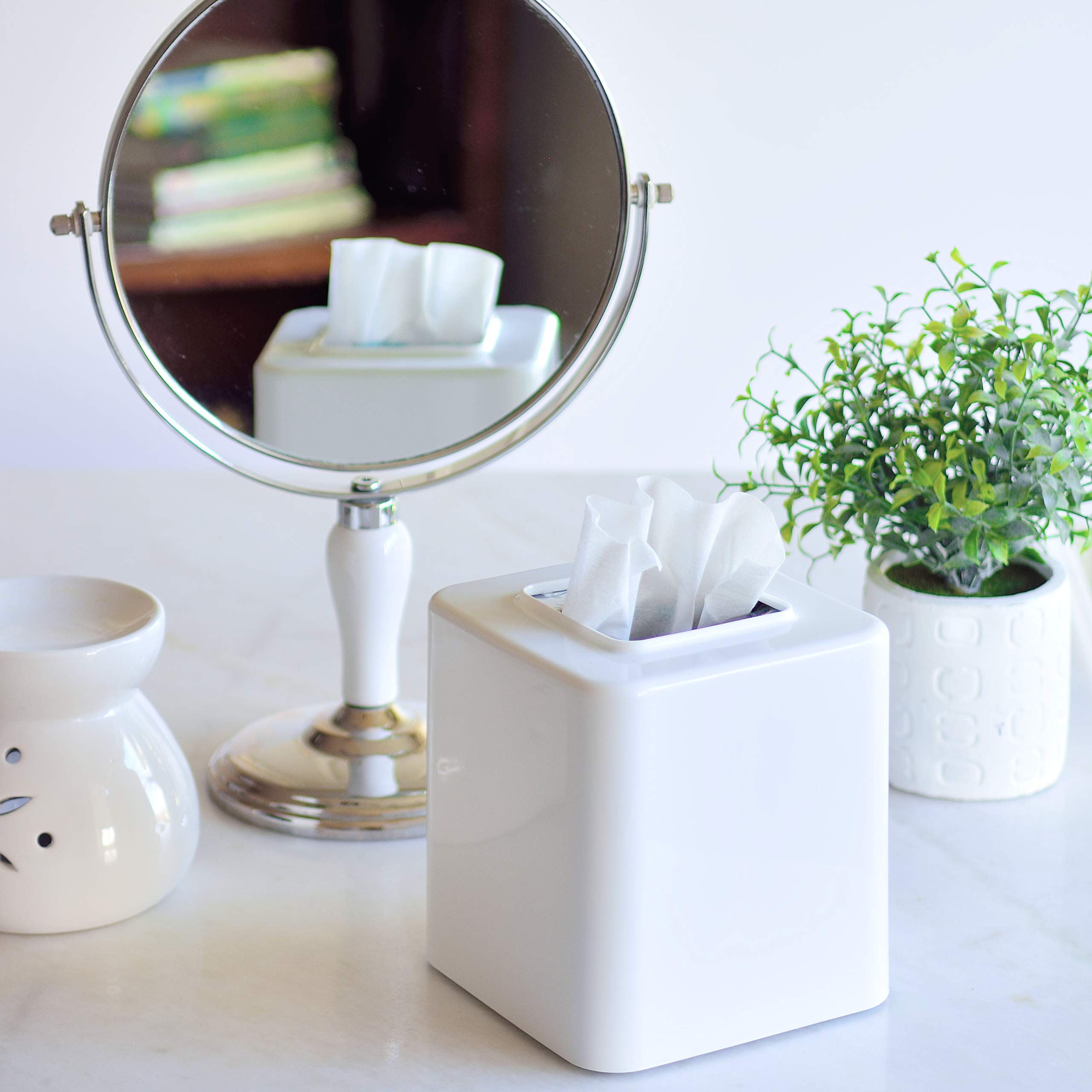 Youngever 2 Pack Tissue Box Covers, Plastic Square Tissue Box Holders, Square Napkin Box Holders