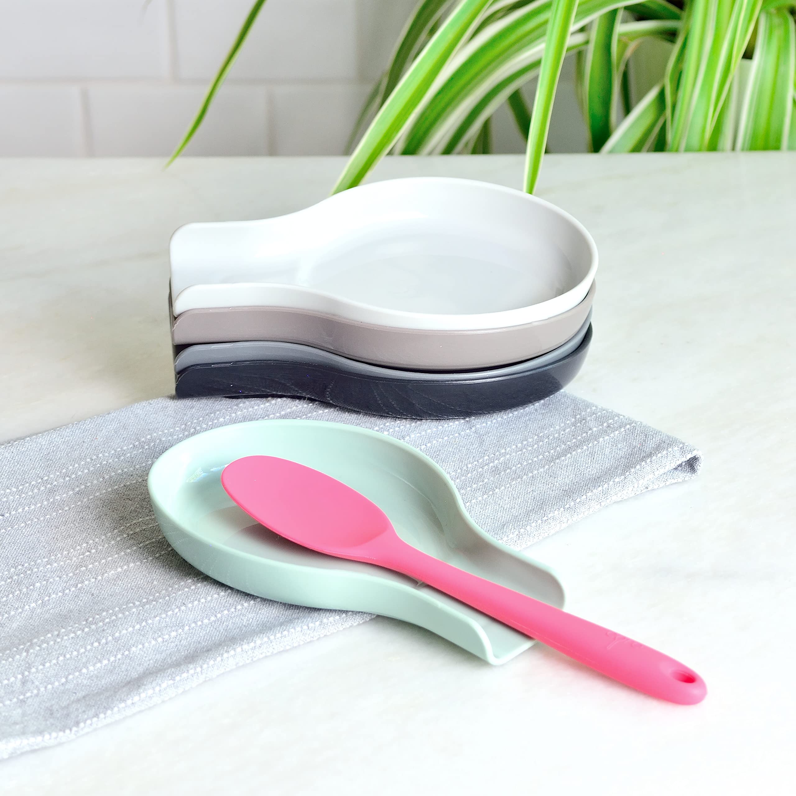 Youngever 5 Pack Plastic Spoon Rests, Kitchen Utensil Holders, Plastic Spoon Holders