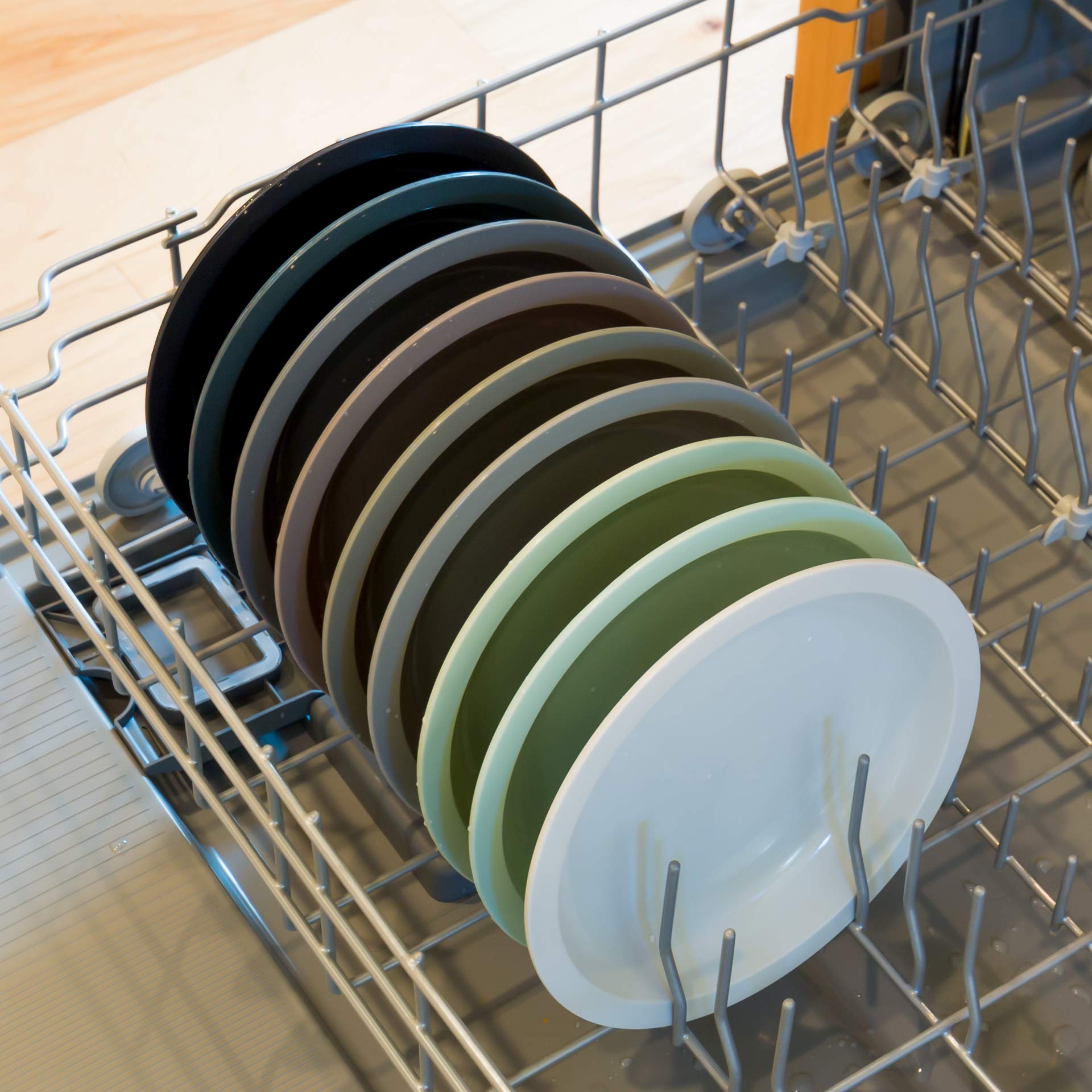 Youngever 9 Pack 20cm Small Plastic Plates, Kids Plates, Re-usable Toddler Plates, Snack Plates, Microwave Safe, Dishwasher Safe, Set of 9