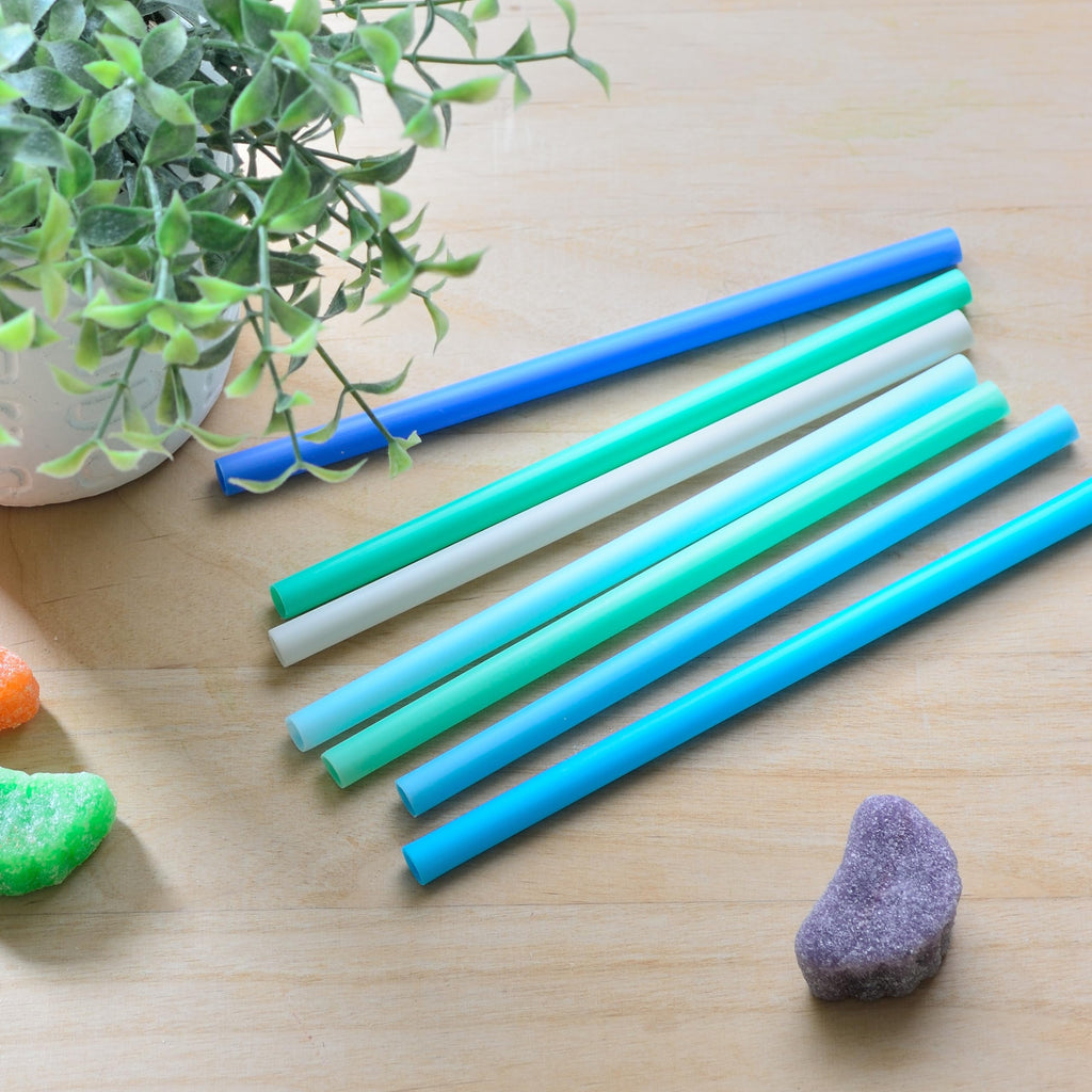 Youngever 7 Pack Kids Plastic Straws, 5 Inch Reusable Plastic Straws for Kids and Toddlers