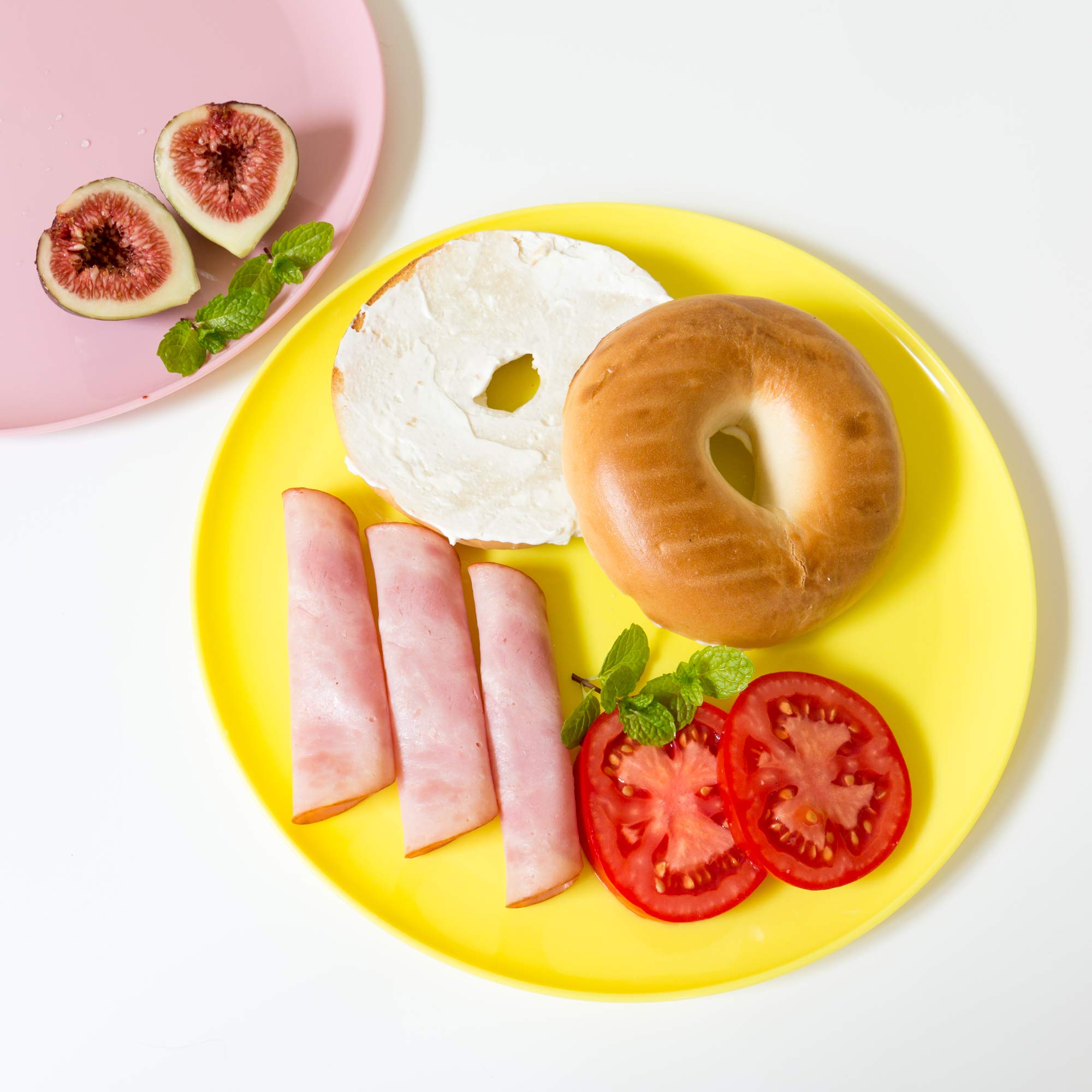 Youngever 10 Inch Plastic Plates, Large Plates, Dinner Plates, Set of 9