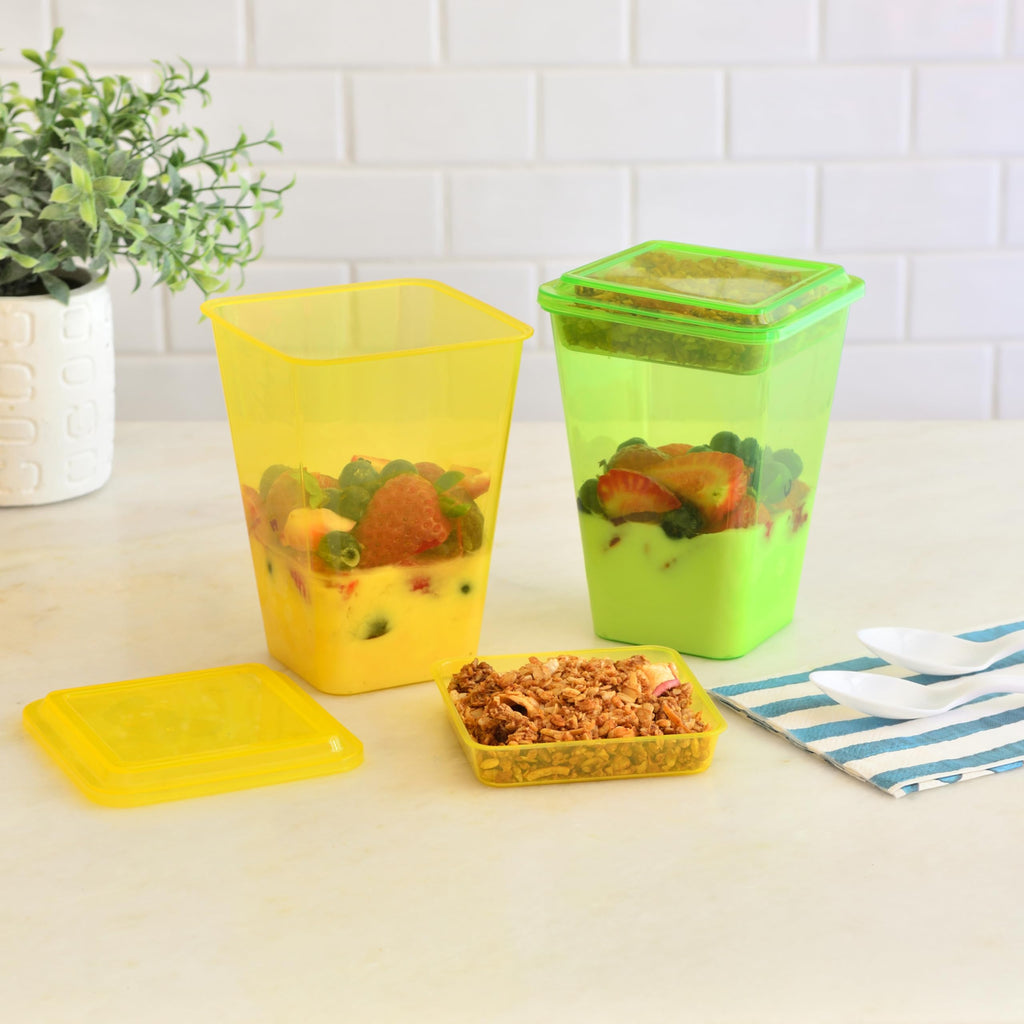 Youngever 7 Sets Plastic Parfait Cups, Reusable Plastic Dessert Cups with Lids and Inserts, Reusable Plastic Yogurt Cups with Inserts, Spill and Leak Proof