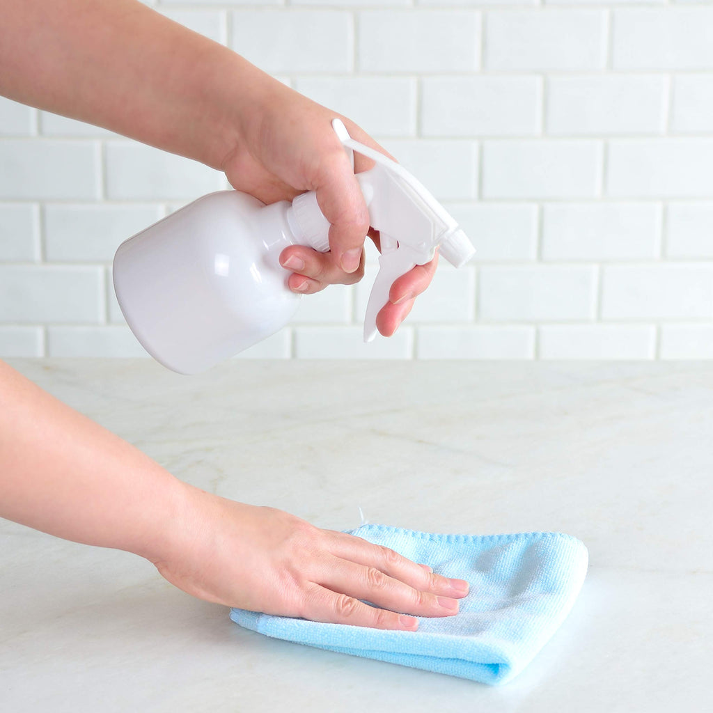 Youngever 6 Pack Empty Plastic Spray Bottles, White Spray Bottles for Hair and Cleaning Solutions