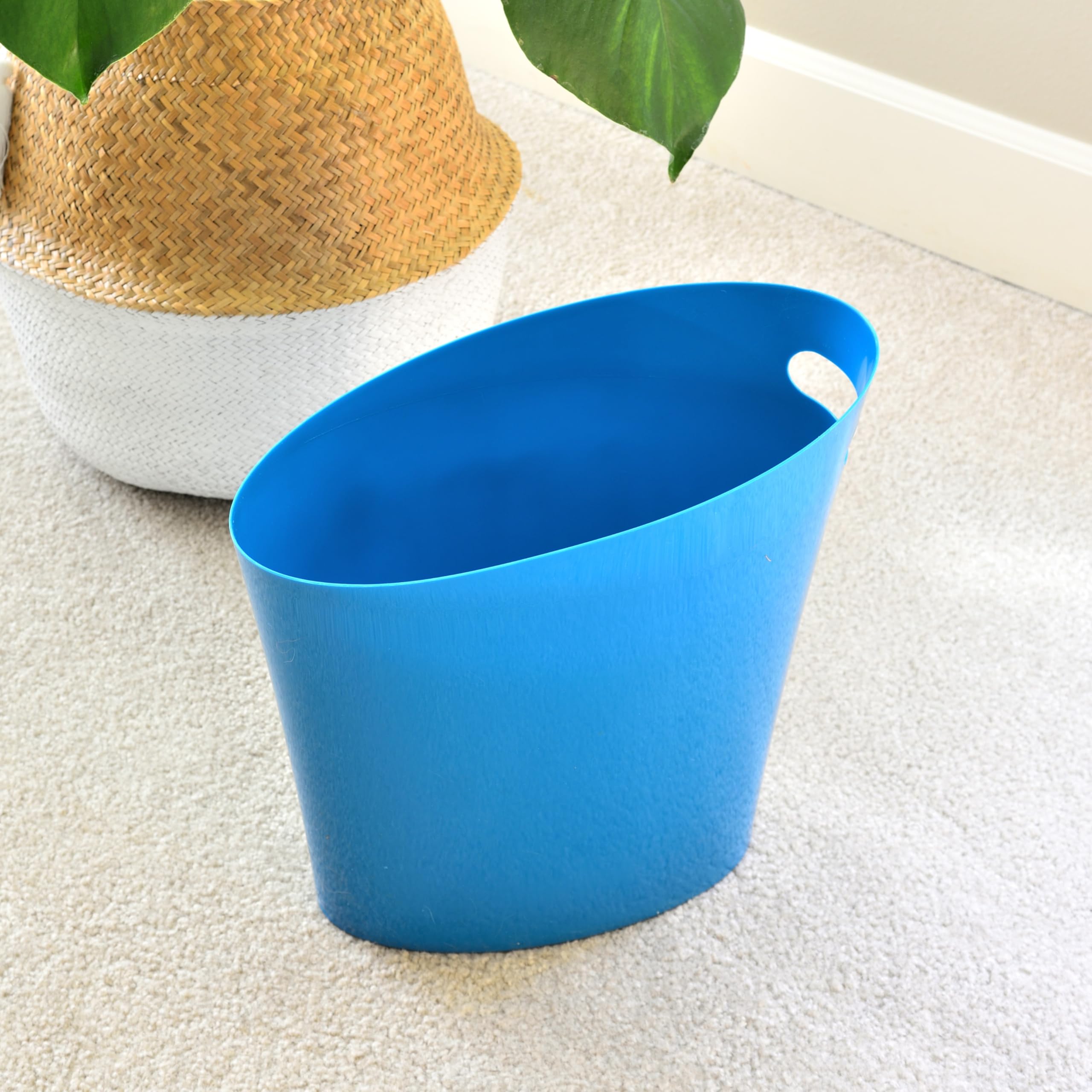 Youngever 2 Gallon Slim Trash Can, Plastic Garbage Container Bin, Small Trash Bin with Handles for Home Office, Living Room, Study Room, Kitchen, Bathroom (2 Pack)