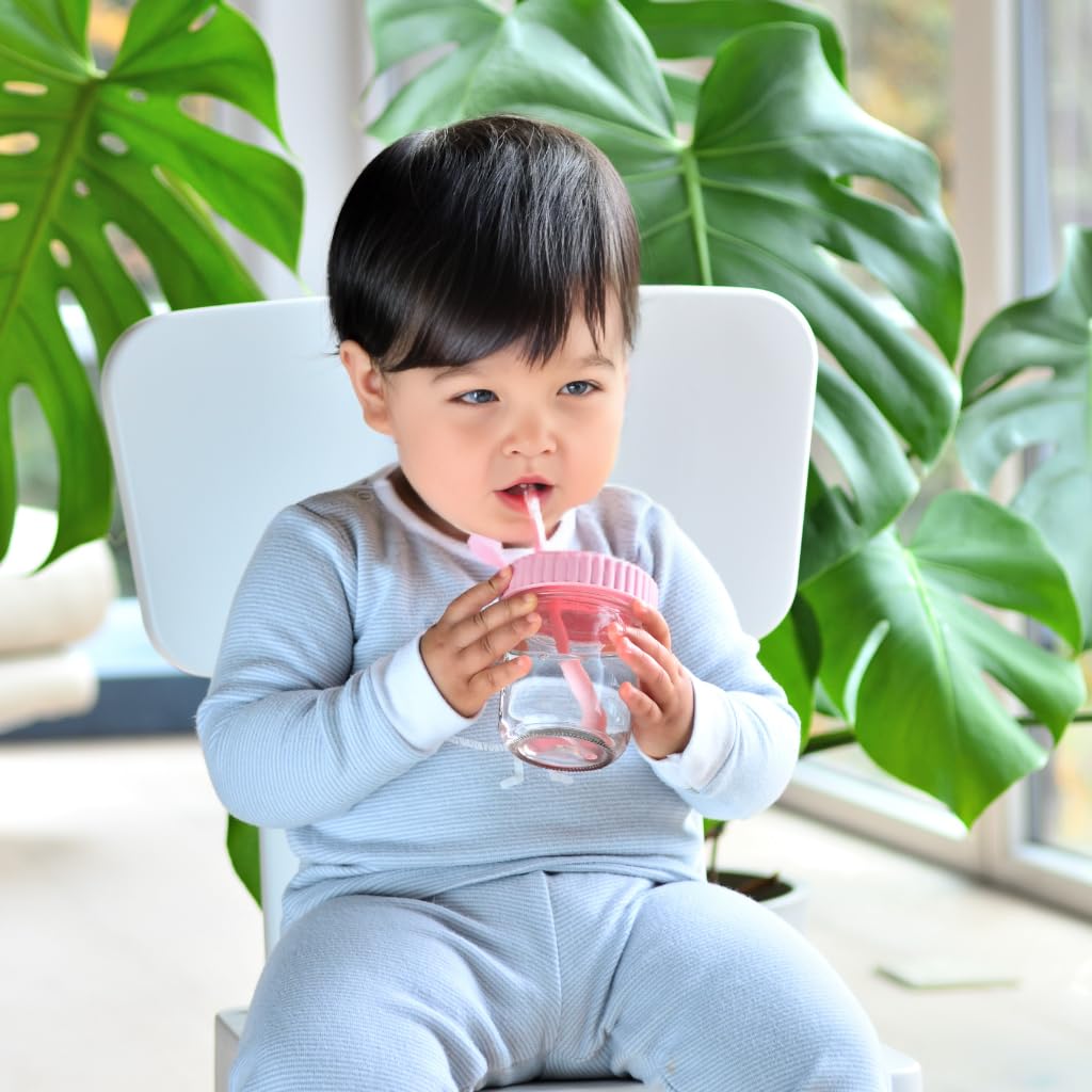 Youngever 8 Pack Kids Glass Jars With Straws, 6 Ounce Cups for Toddler, Mason Jars With Airtight Lids (8 Rainbow Colors)