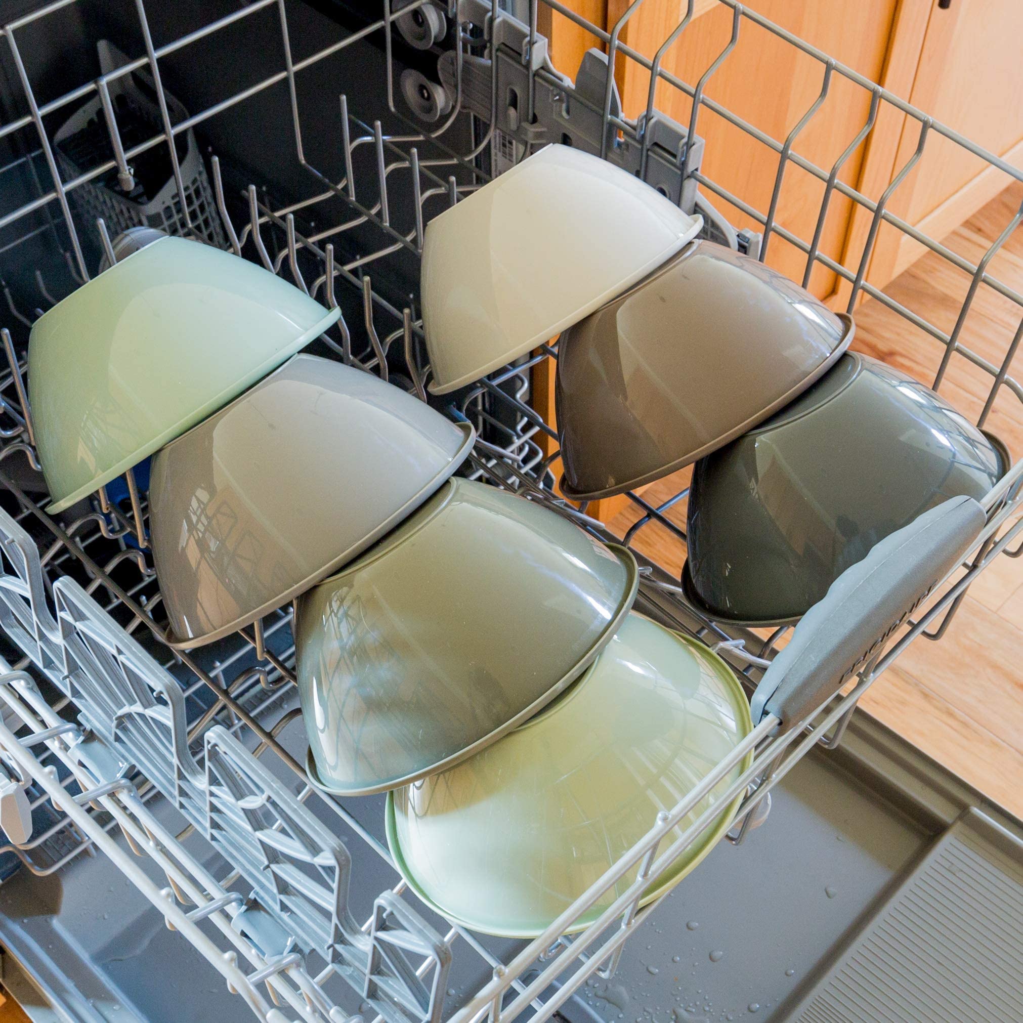 Youngever 32 ounce Plastic Bowls, Large Cereal Bowls, Large Soup Bowls, Set of 9