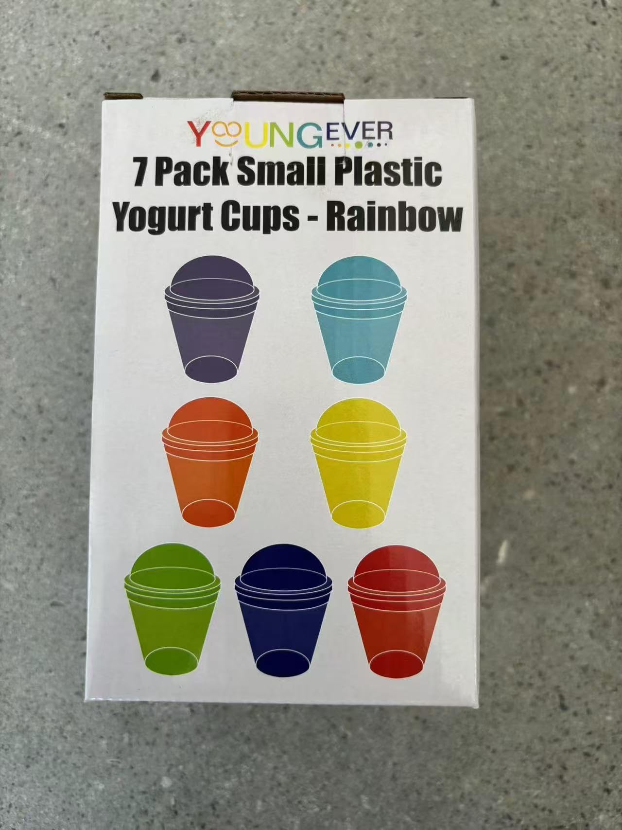 Youngever 7 Set Plastic Yogurt Cups with Dome Lids, Reusable Dessert and Parfait Cups, Spill and Leak Proof