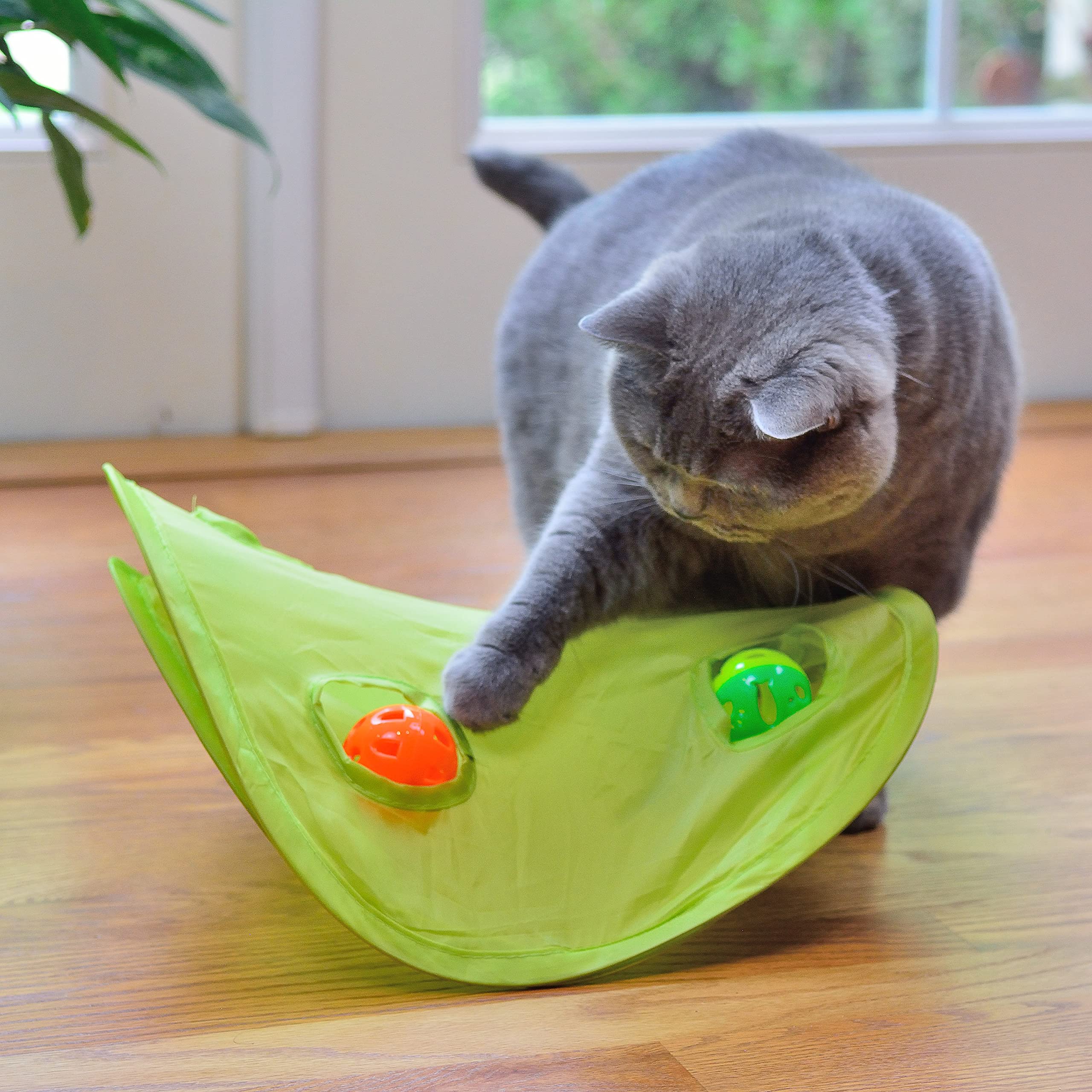 Youngever 18 Cat Toys Kitten Toys Assortments, Cat Teaser Wand, Interactive Bell Toy, Sparkle Balls for Cat, Puppy, Kitty, Kitten