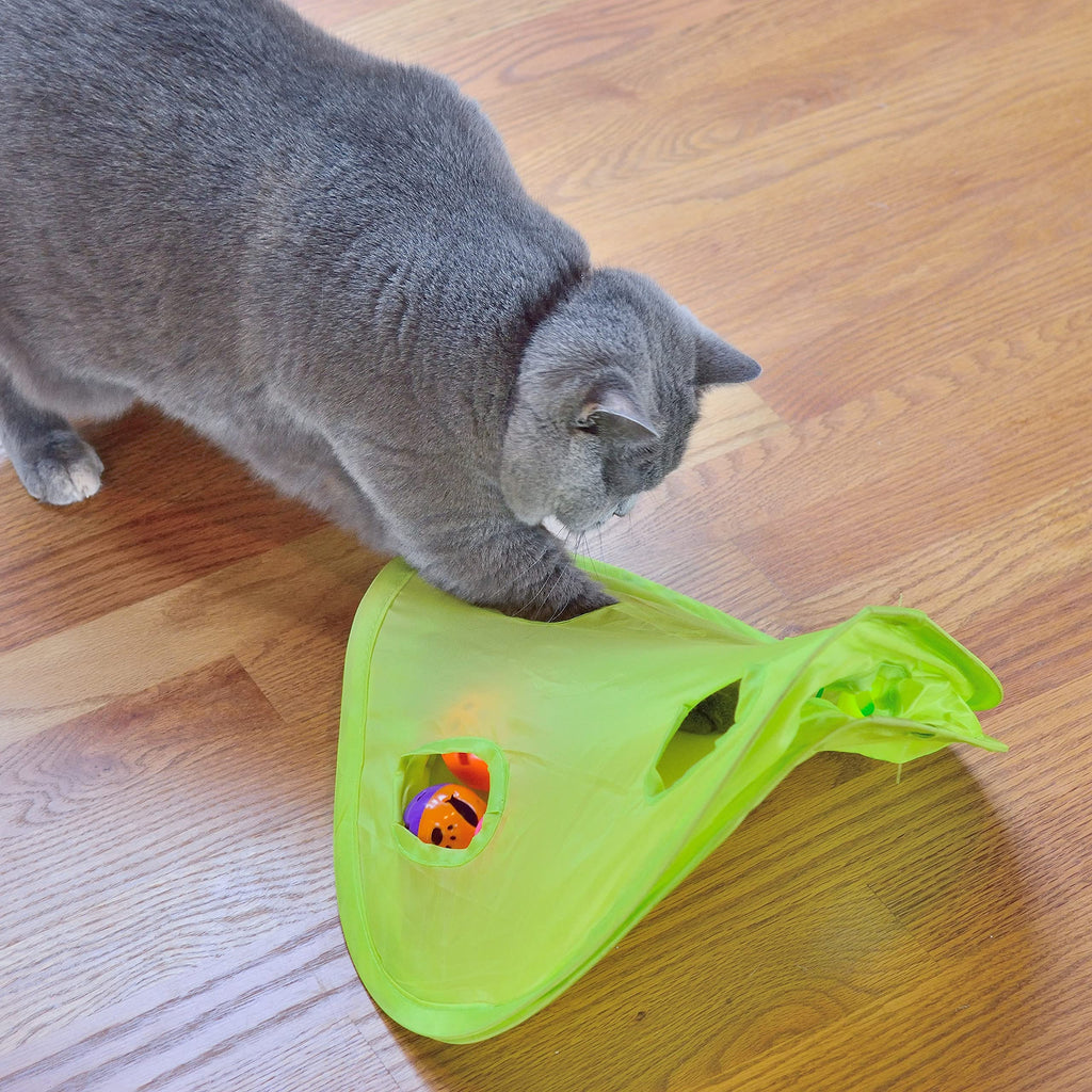 Youngever 18 Cat Toys Kitten Toys Assortments, Cat Teaser Wand, Interactive Bell Toy, Sparkle Balls for Cat, Puppy, Kitty, Kitten