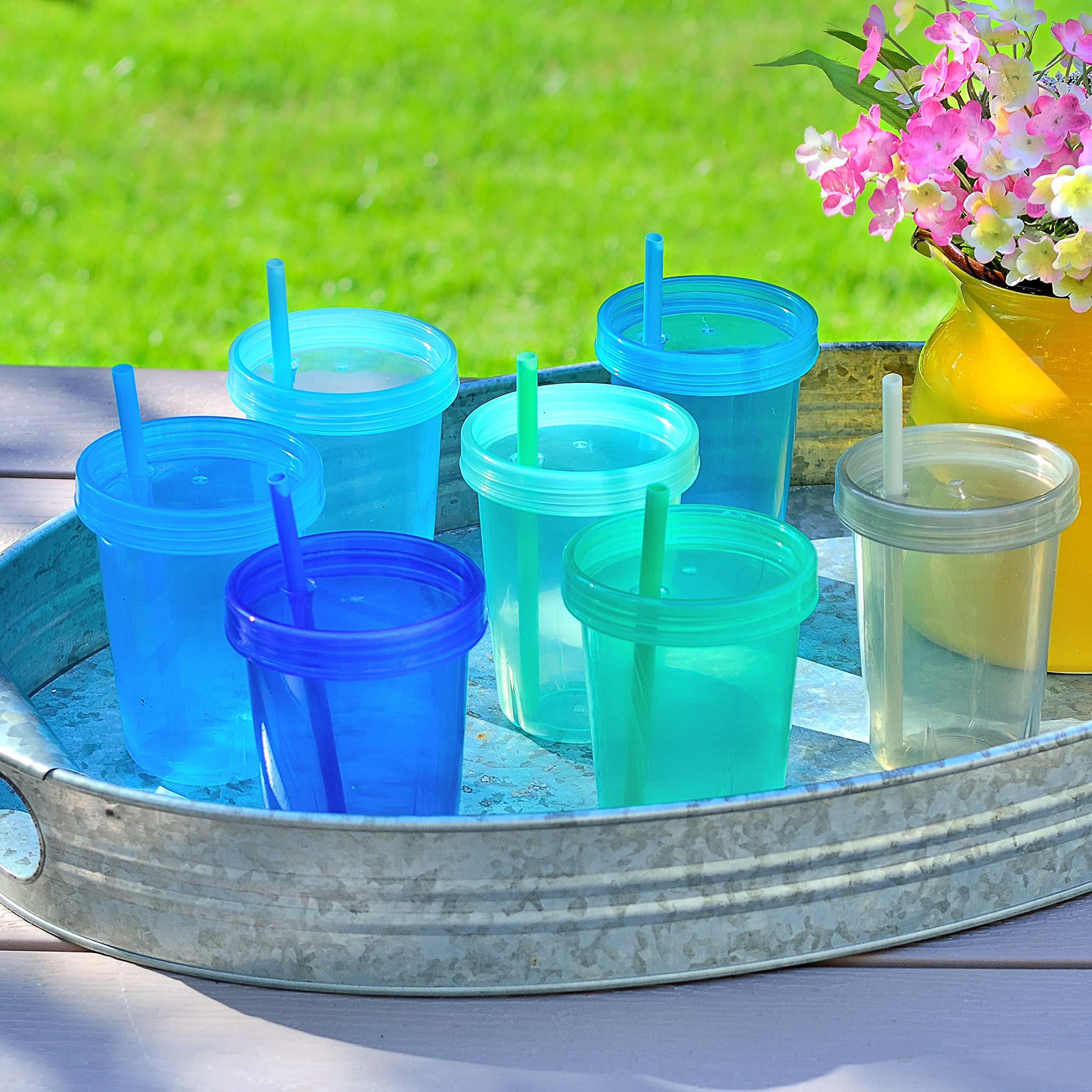 Youngever 7 Sets Plastic Kids Cups with Lids and Straws, 7 Reusable Toddler Cups with Straws in 7 Coastal Colors