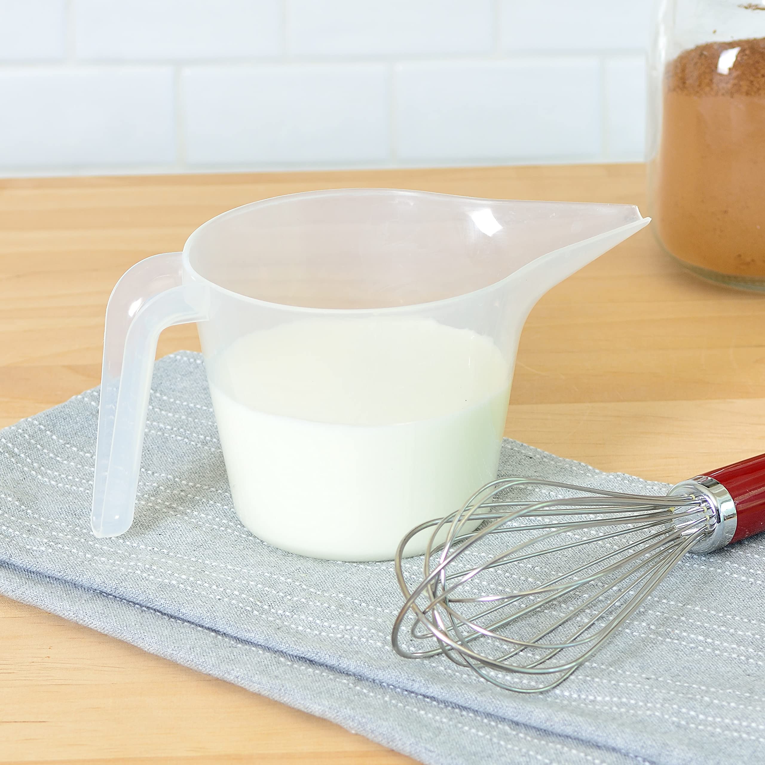 Youngever 4 Pack Plastic Measuring Cups, Clear Measuring Cups