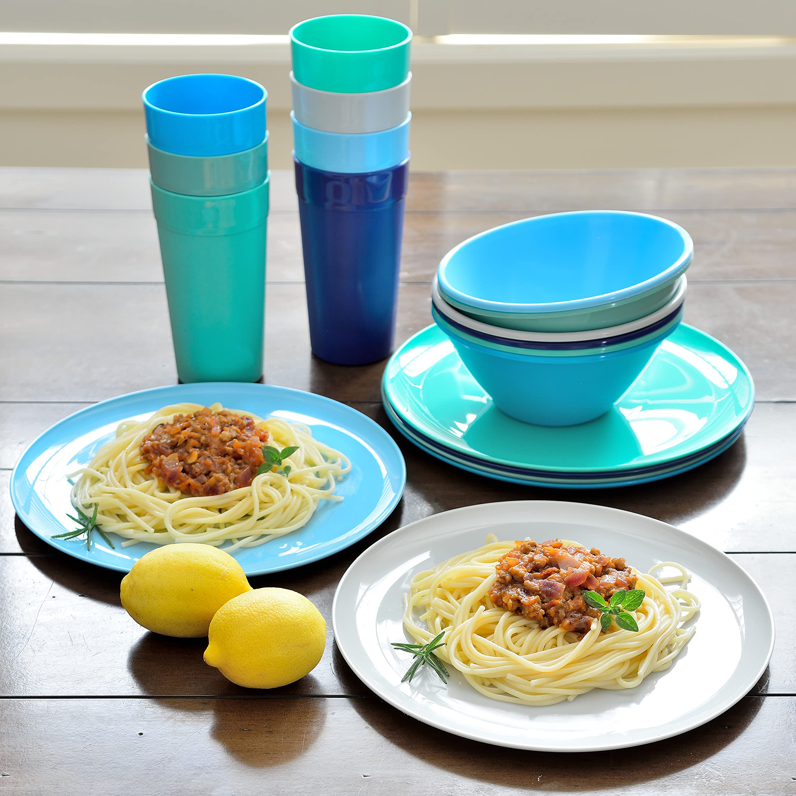 Youngever 18 Piece Plastic Kitchen Dinnerware Set, Plates, Dishes, Bowls, Cups, Service for 6