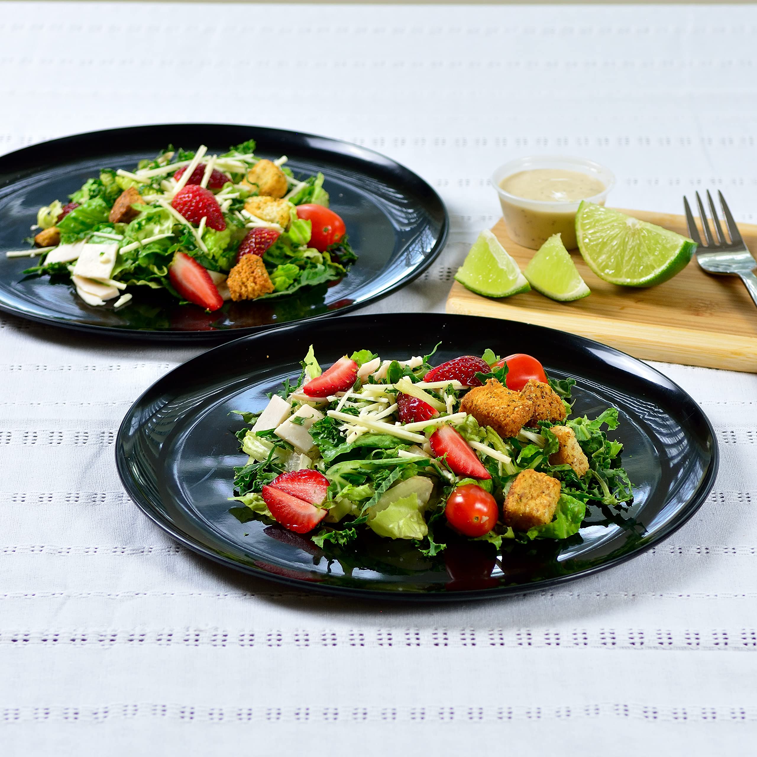 Youngever 10 Inch Plastic Plates, Large Plates, Dinner Plates, Set of 9