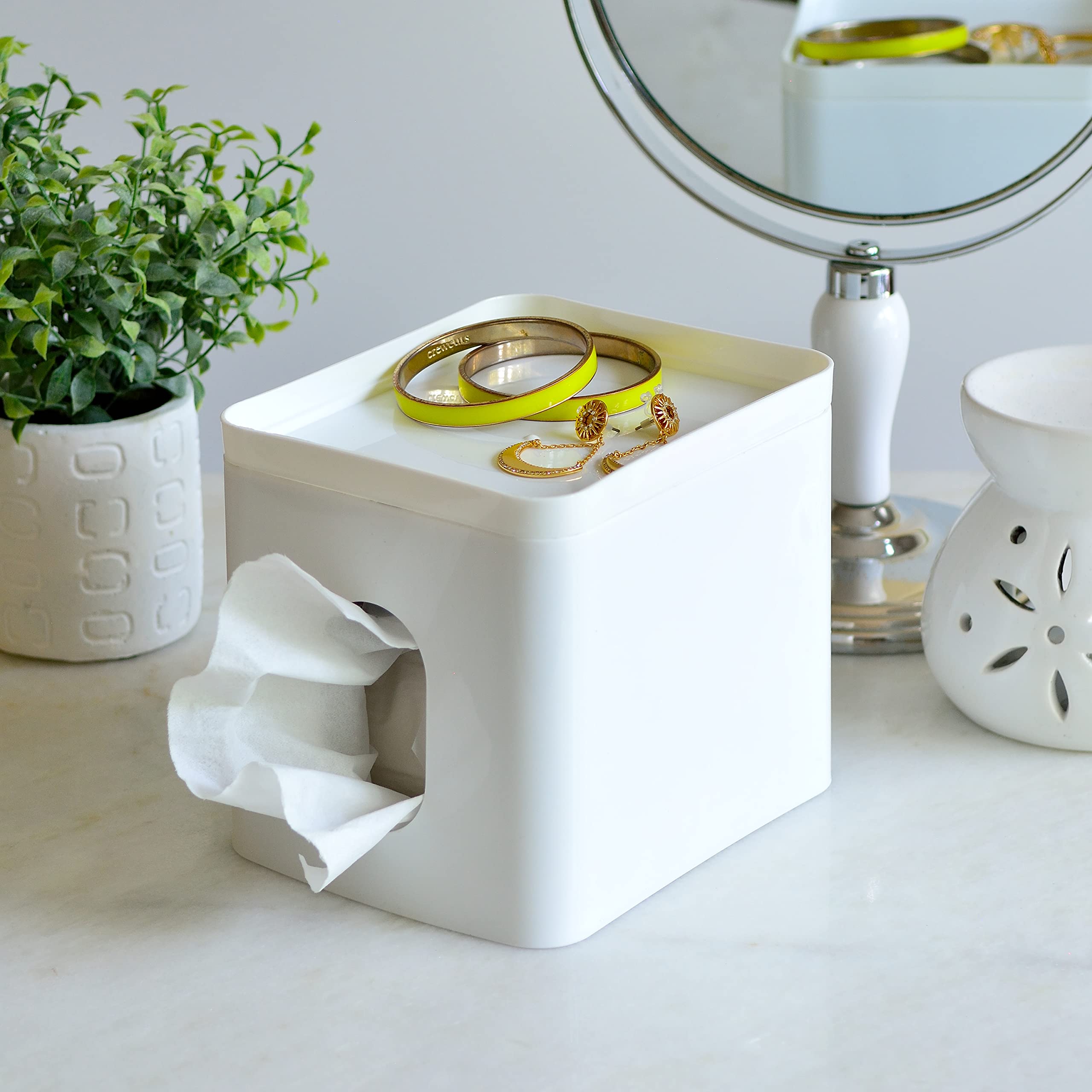 Youngever 2 Pack Napkin Box Covers, Plastic Square Tissue Box Holders with Lid, Square Napkin Box Holders