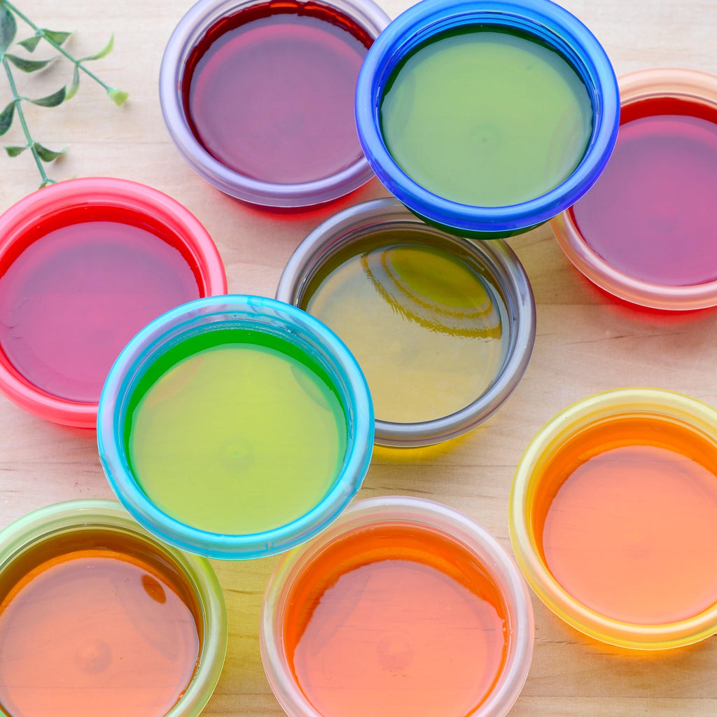 Youngever 9 Pack Plastic Jello Shot Cups, Reusable Portion Cups With Lids, Small Plastic Containers with Lids