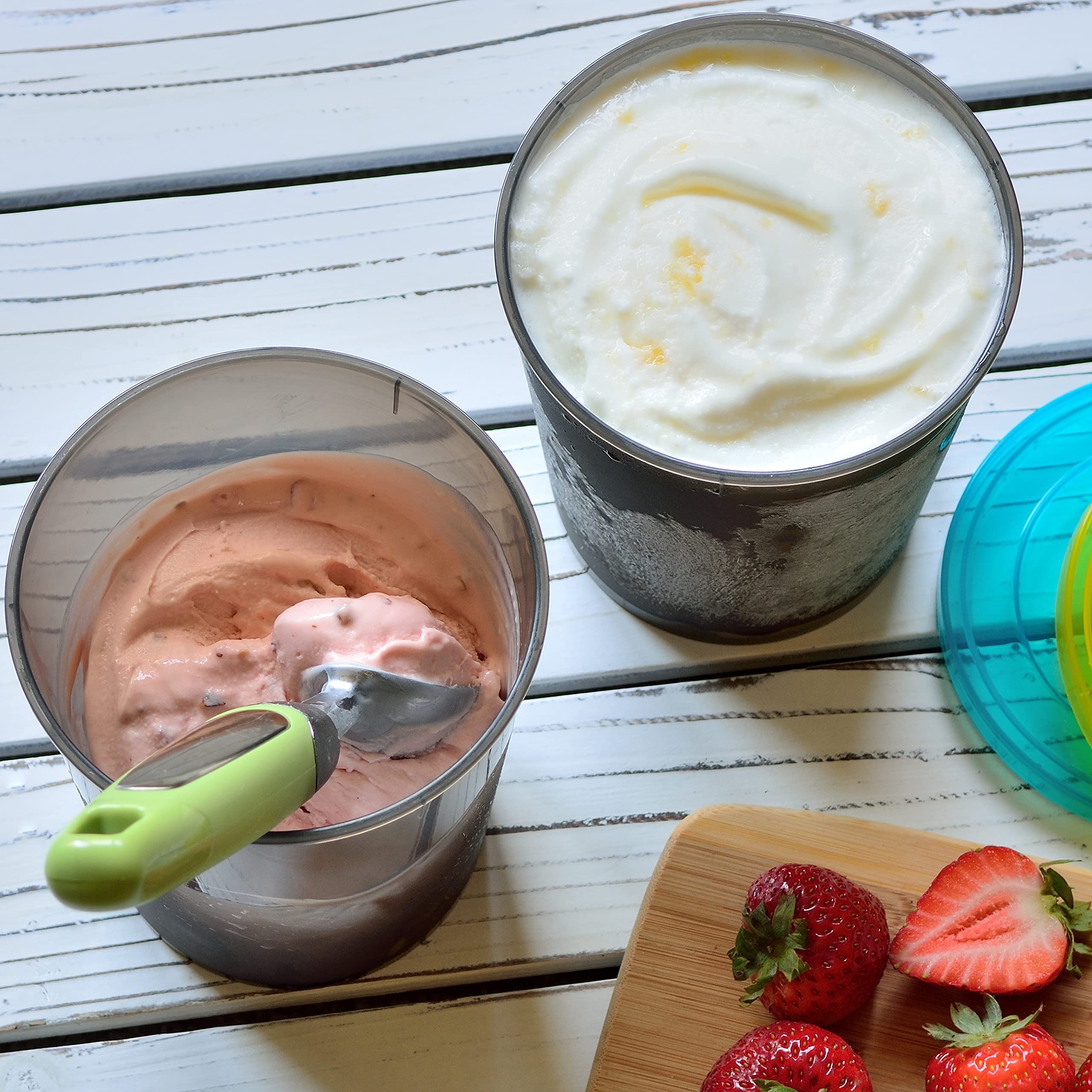 Youngever 3 Pack 35 Ounce Plastic Ice Cream Containers, Freezer Containers with Lids for Ice Cream and Gelato, 2 Pints, 1 Quart Containers