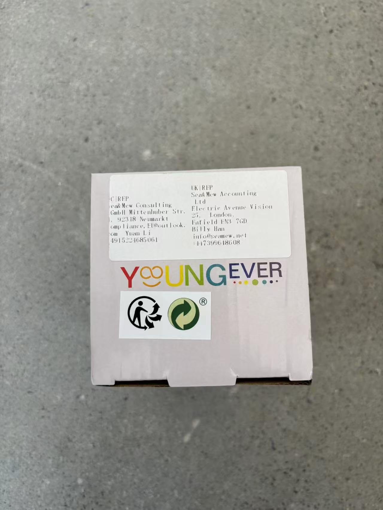 Youngever 7 Set Plastic Yogurt Cups with Dome Lids, Reusable Dessert and Parfait Cups, Spill and Leak Proof